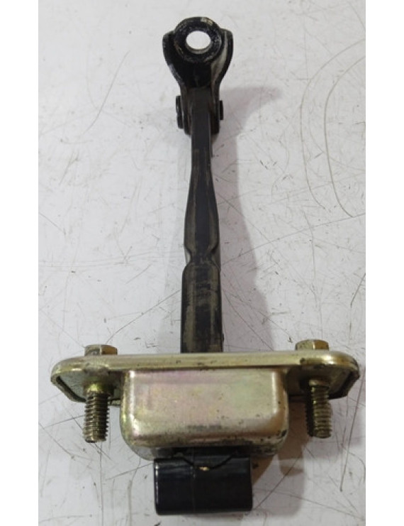 Limitador Porta Traseira Esquerda Lifan 530 2015 - 2018
