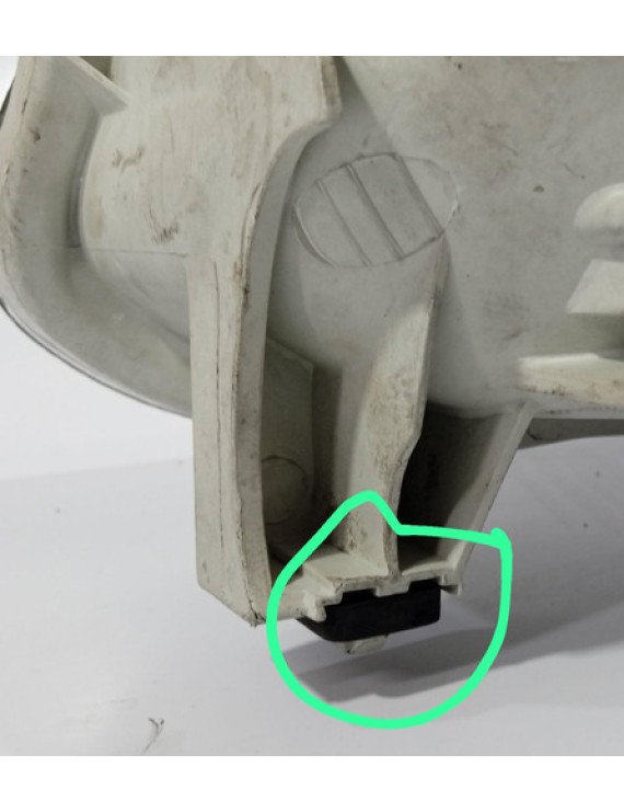 Farol Direito Corolla Fielder 2003 - 2008 Detalhe Direito/passageiro