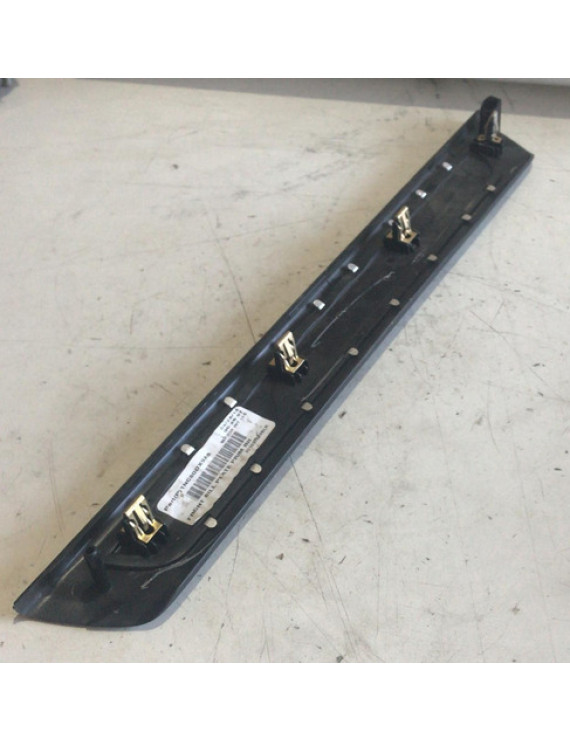 Soleira Porta Dianteira Direita Grand Cherokee 2011 - 2022