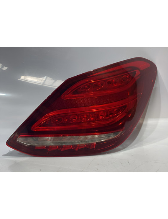 Lanterna Direita Mercedes C180 C200 2015 2016 2017 2018 Direito Vermelho
