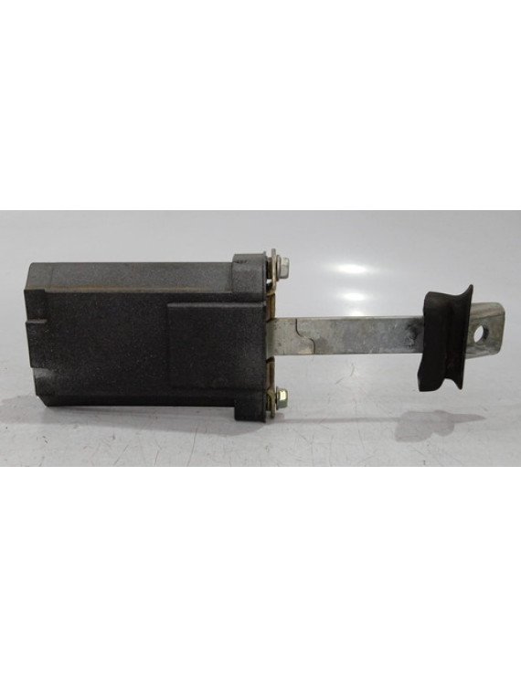 Dobradiça Porta Traseira Direita C180 1995 - 2000