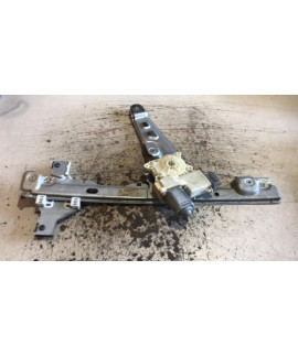 Máquina Vidro Dianteira Direita Peugeot 3008 2011 - 2015