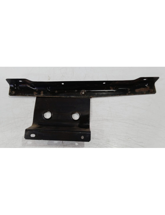 Suporte Central Parachoque Linea 2009