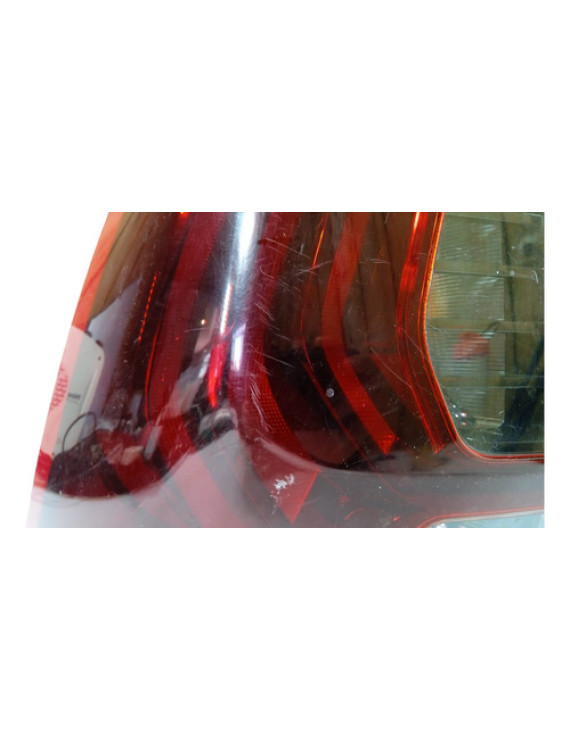 Lanterna Esquerda Duster Oroch 2016 2017 2018 2019 2020 - Esquerdo/motorista - Vermelho