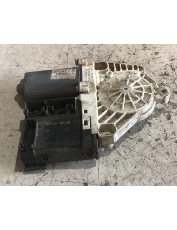 Motor Vidro Dianteira Esquerda Passat 2006 - 2010