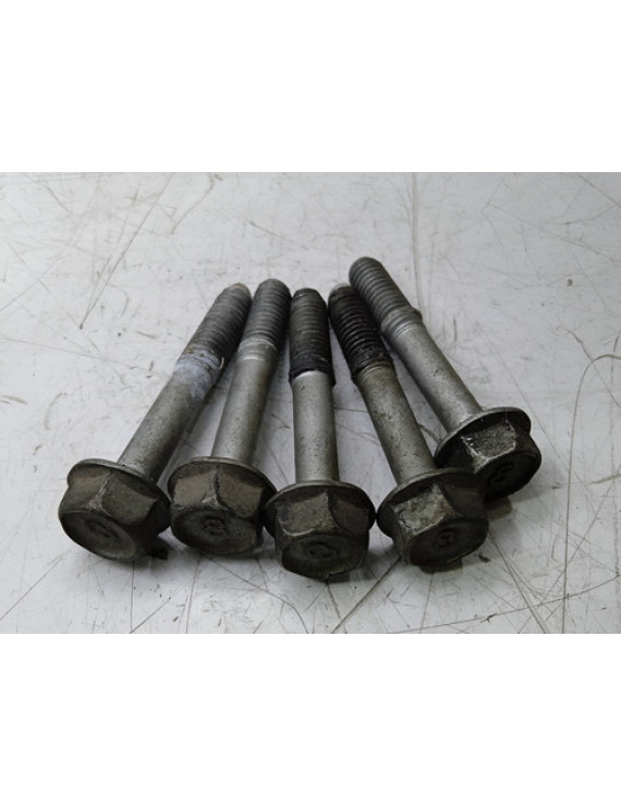 Kit Parafuso Bomba Água Cerato 1.6 2014 - 2019 Preto