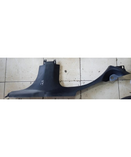 Moldura Inferior Central Direito Jeep Compass 2017 - 2021 Preto