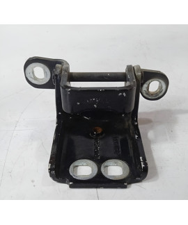 Dobradiça Inferior Porta Traseira Esquerda Pt Cruiser 2008
