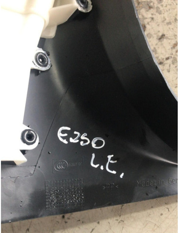 Coluna Inferior Esquerda Mercedes Benz E250 2014