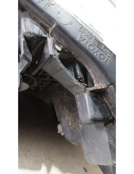 Farol Direito Hilux 2012 2013 2014