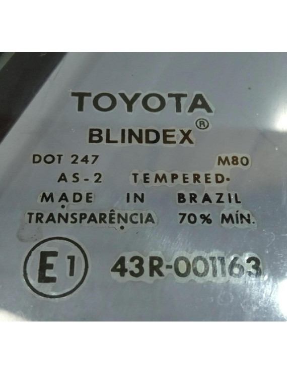 Vidro Vigia Traseiro Direito Corolla 1998 - 2001