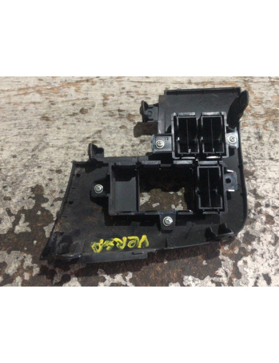 Moldura Inferior Volante Direção Nissan Versa 2010