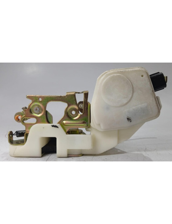 Fechadura Porta Dianteira Esquerda Pajero Tr4 2005 - 2015