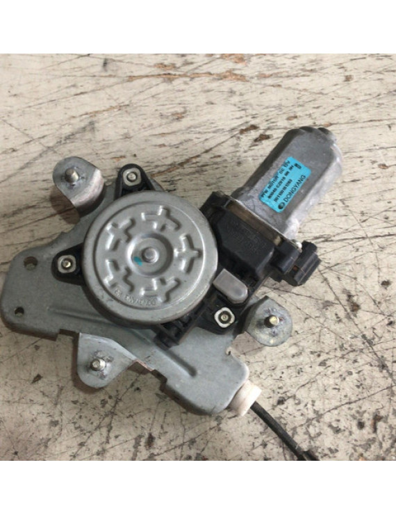 Máquina Vidro Traseira Direita Korando 2010 - 2014