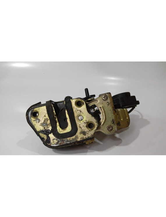Fechadura Traseira Esquerda J3 2010 - 2015
