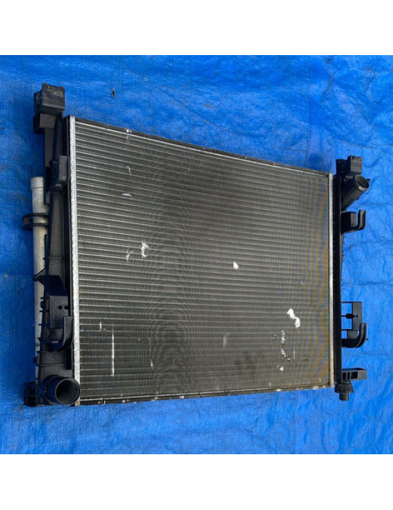 Radiador E Condensador Sandero Logan 1.6 2014 - 2018
