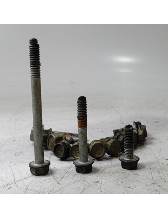 Kit Parafuso Tampa Frontal Motor Cerato 1.6 2014 - 2019 Preto