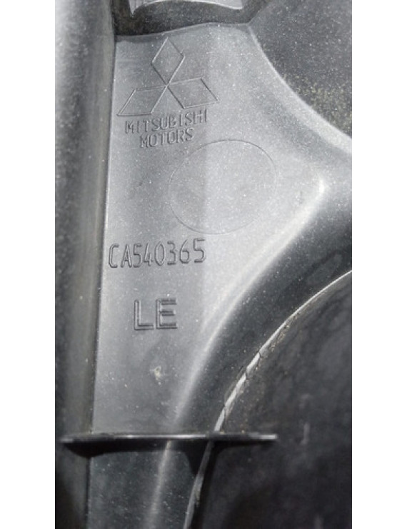 Moldura Da Lanterna Esquerda Tr4 2008 - 2015