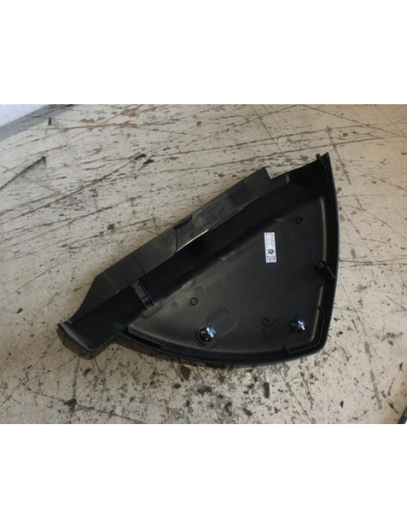 Acabamento Lateral Direito Mercedes C180 07 - 12 A2046800278