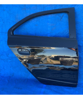 Porta Traseira Direita Onix Prisma 2013 A 2019 Detalhe