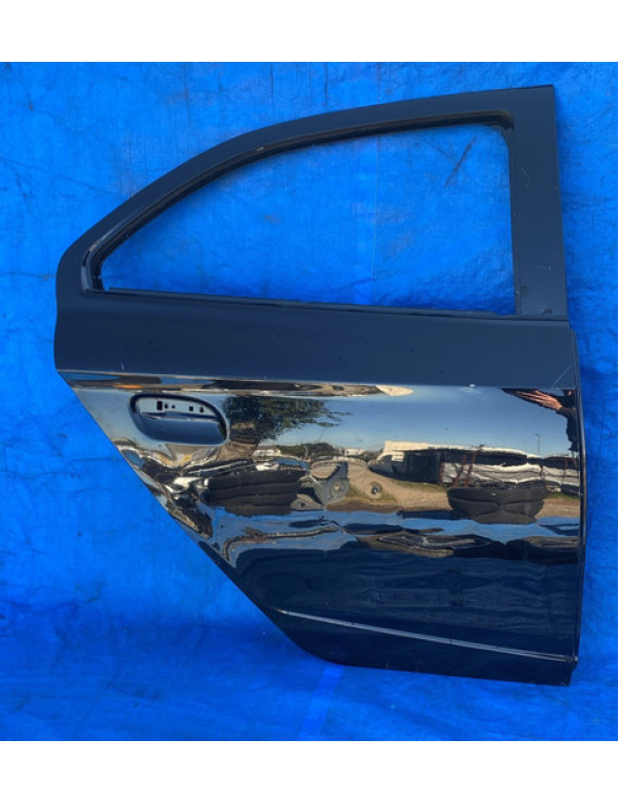 Porta Traseira Direita Onix Prisma 2013 A 2019 Detalhe
