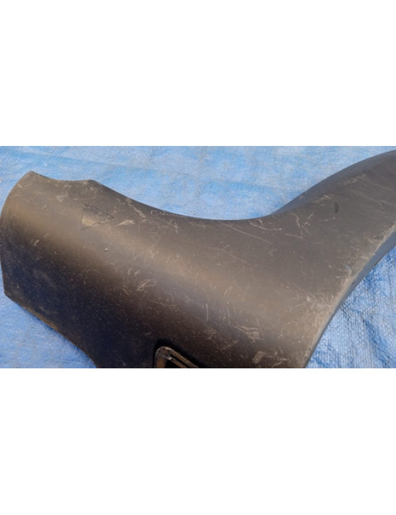 Moldura Paralama Traseira Esquerda Sandero 2008 - 2013