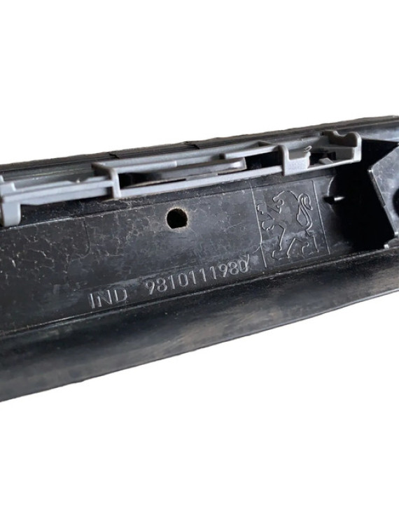 Acabamento Externo Parabrisa Lado Direito Peugeot 3008 2019