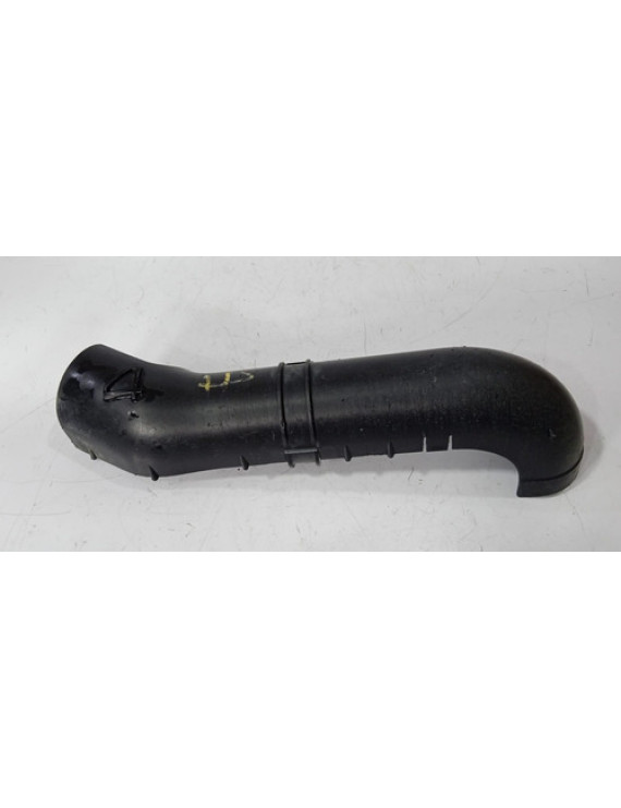 Protetor Mangueira Tanque Combustível Corolla 2015 - 2019 Preto