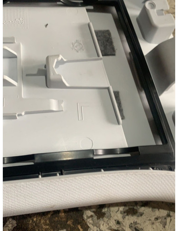 Moldura Coluna Central Lado Esquerdo Peugeot 3008 2019