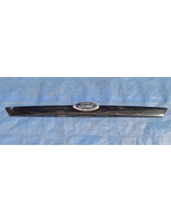 Friso Tampa Traseira Focus Hatch 2008 - 2012 / Avaria