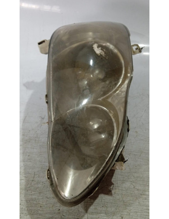 Farol Direito Corolla Fielder 2003 - 2008 / Detalhe