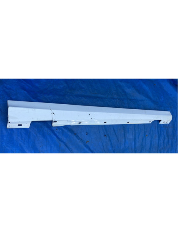Spoiler Lateral Direito C180 Coupe 2009 A 2015 Avaria