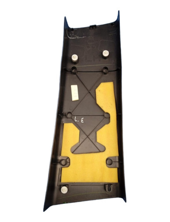 Acabamento Inferior Coluna Meio Esquerda Freelander 2 2013