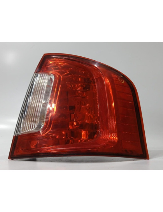 Lanterna Direita Ford Edge 2011 2012 2013 2014 2015 Direito/passageiro Vermelho