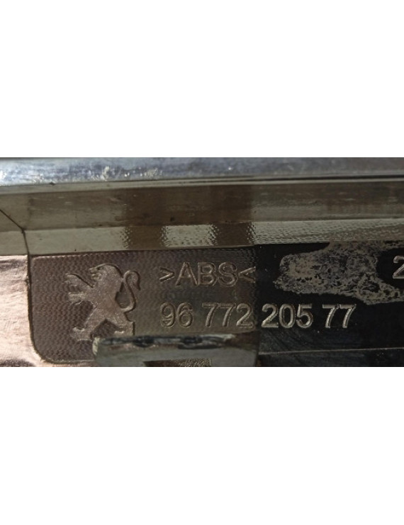 Emblema Friso Grade Dianteira Peugeot 208 2013 - 2016 Preto