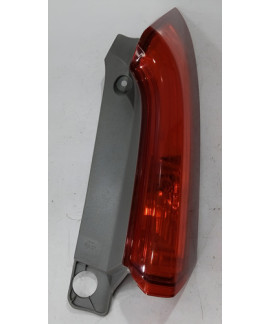 Lanterna Superior Direita Crv 2012 2013 2014 2015 2016 2017 Direito/passageiro Vermelho