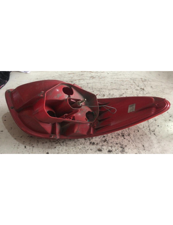 Lanterna Direita Peugeot 206 1998 - 2004