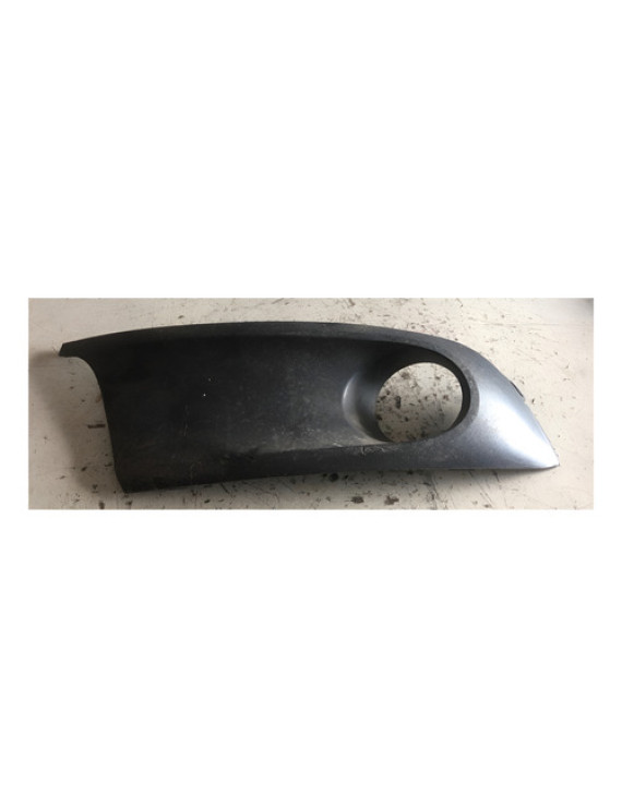 Moldura Farol De Milha Direito Fox 2010 - 2014  Preto