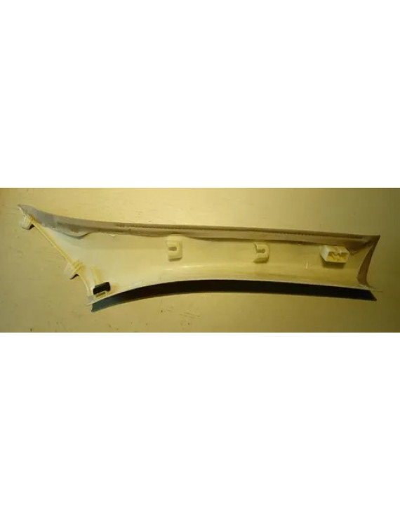 Moldura Coluna Parabrisa Esquerdo Bmw 535 550 2010 - 2017