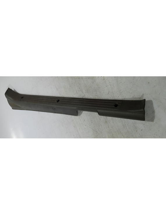 Soleira Dianteira Direita Sportage 1999 2000 2001 Preto