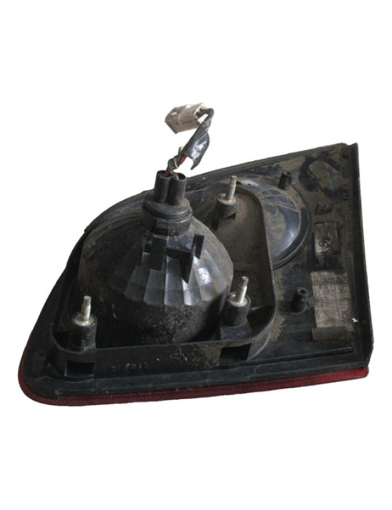 Lanterna Tampa Traseira Esquerda Corsa Classic 2010 - 2015 Esquerdo/motorista