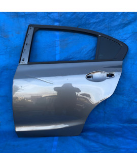 Porta Traseira Esquerda Civic G9 2012 A 2016 Detalhe Traseira Esquerda Cinza