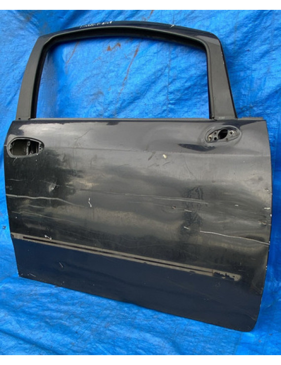 Porta Dianteira Direita Fiat Linea 2009 A 2016
