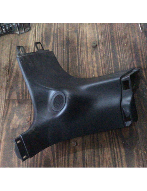 Acabamento Coluna Traseiro Direito Jeep Cherokee 2011 - 2015