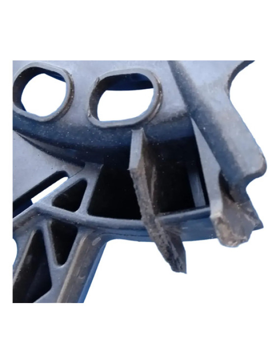 Defletor Ventoinha Sandero 2015 - 2021 / Detalhe