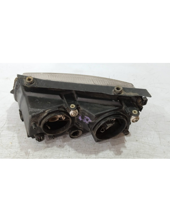 Farol Direito Passat B5 1997 1998 1999 2000 / Detalhe Direito