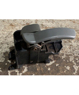 Maçaneta Externa Dianteira Esquerda Frontier 2008 - 2011 Cinza