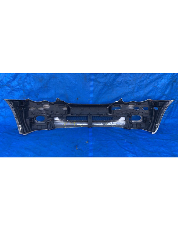 Parachoque Dianteiro Mercedes C200 2000 A 2006 Detalhe Prateado