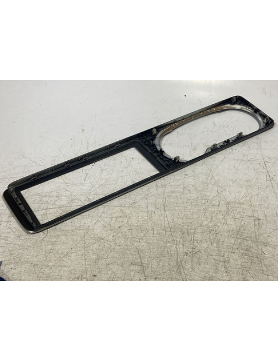 Moldura Painel Instrumentos E Display Mercedes E300 2020
