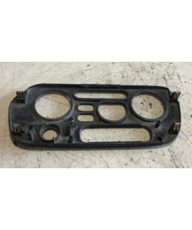 Moldura Do Painel Mitsubishi Colt 1996 - 2003 / Mr189245